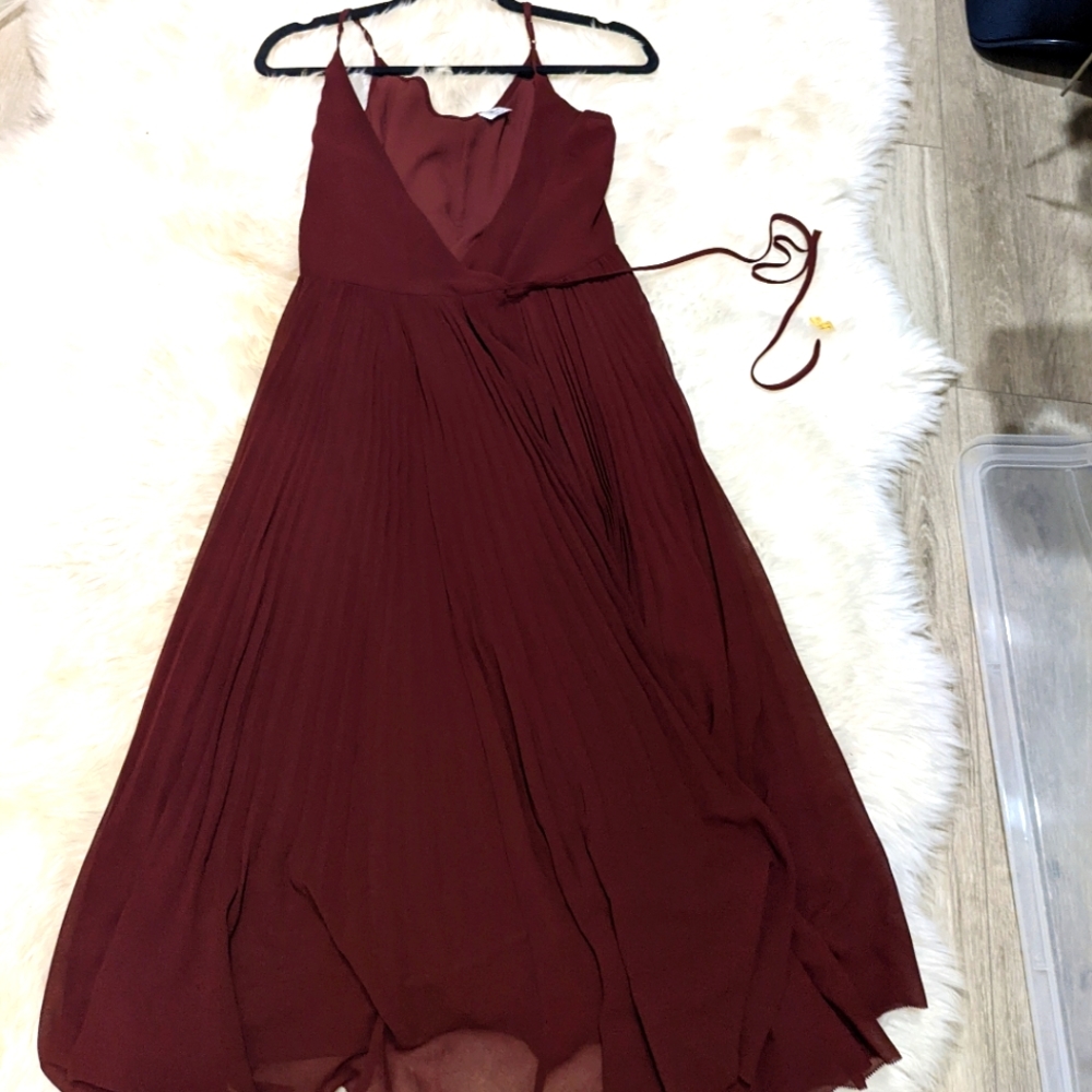 Aritzia Wilfred Baune pleated wrap dress